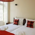 Trendy Heritage Apartment *