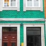Trendy Heritage Apartment