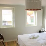 Trendy Heritage Apartment *
