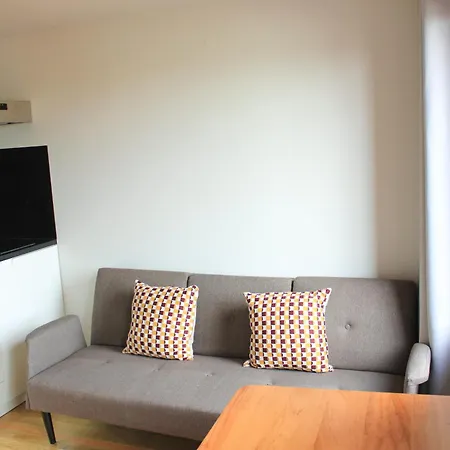 Trendy Heritage Apartment *